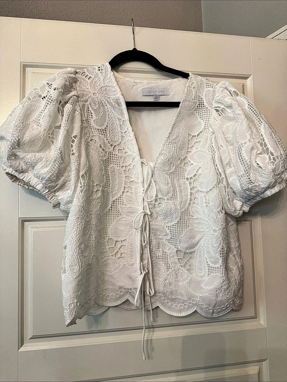 SUGARLIPS White Floral Lace Puff Sleeve Blouse size XS